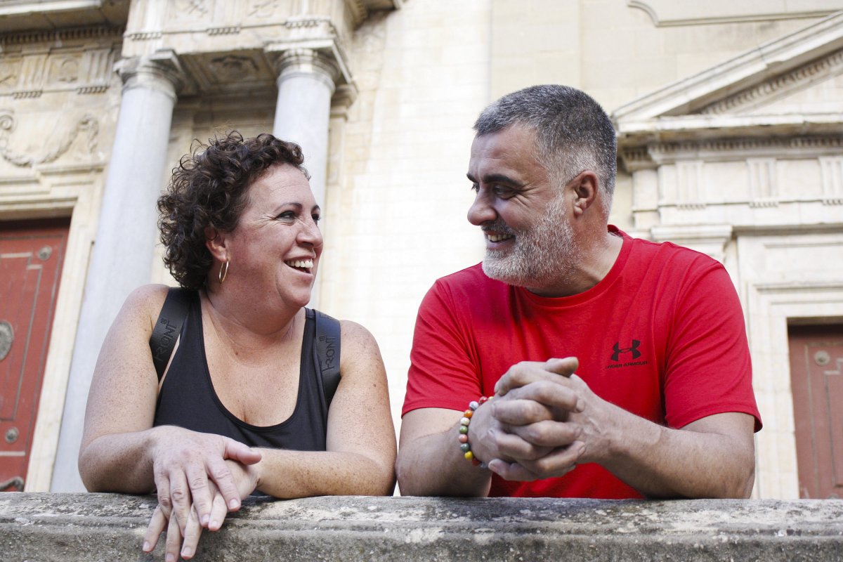 “No te n’adones, que ets addicte, al teu cap el problema és dels altres”