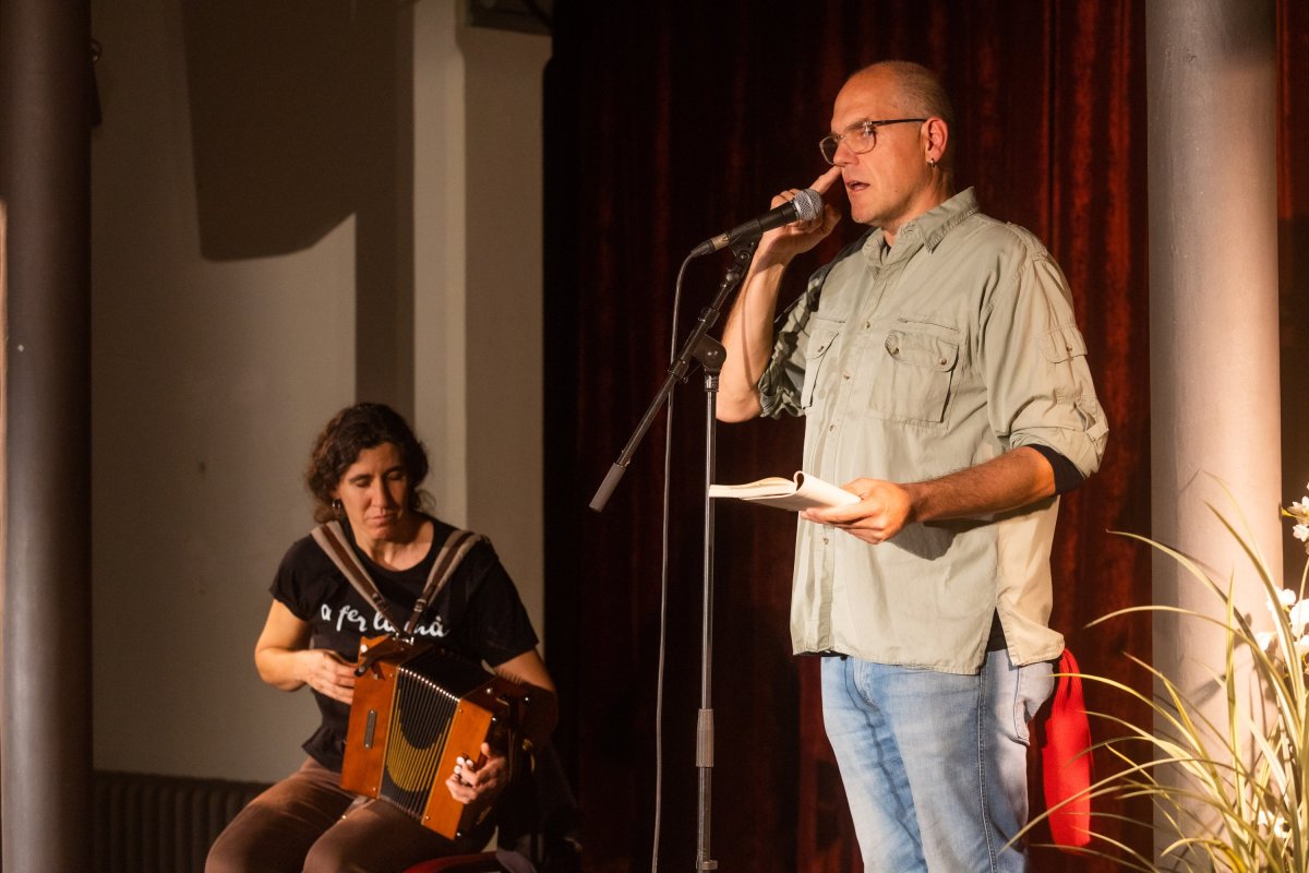 Poemes de Pablo Hasél, de la presó al Casino de Vic