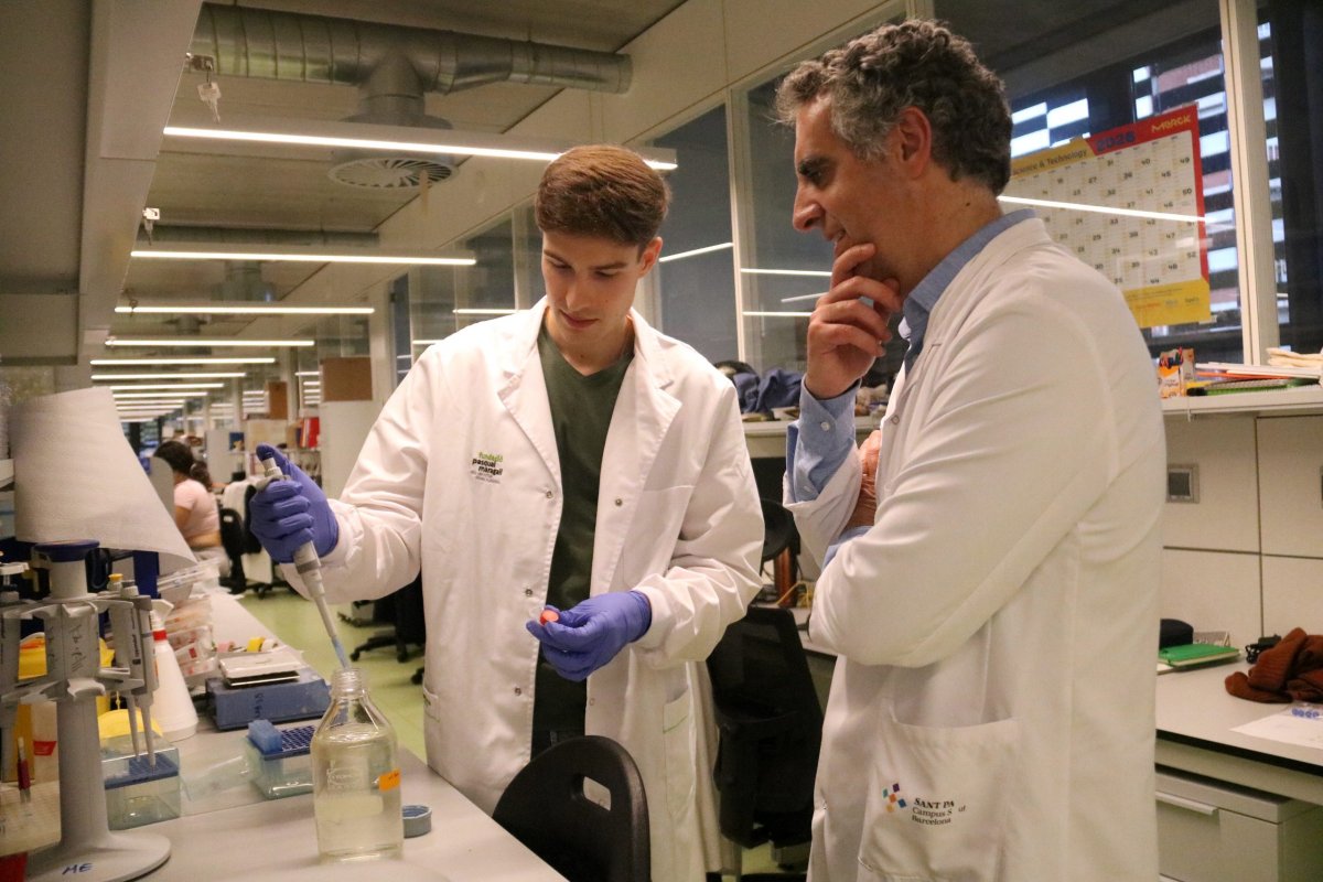 Manel Esteller: «S’hauria d’estudiar si entre Olot i Vic hi ha una zona blava d’elevada longevitat»
