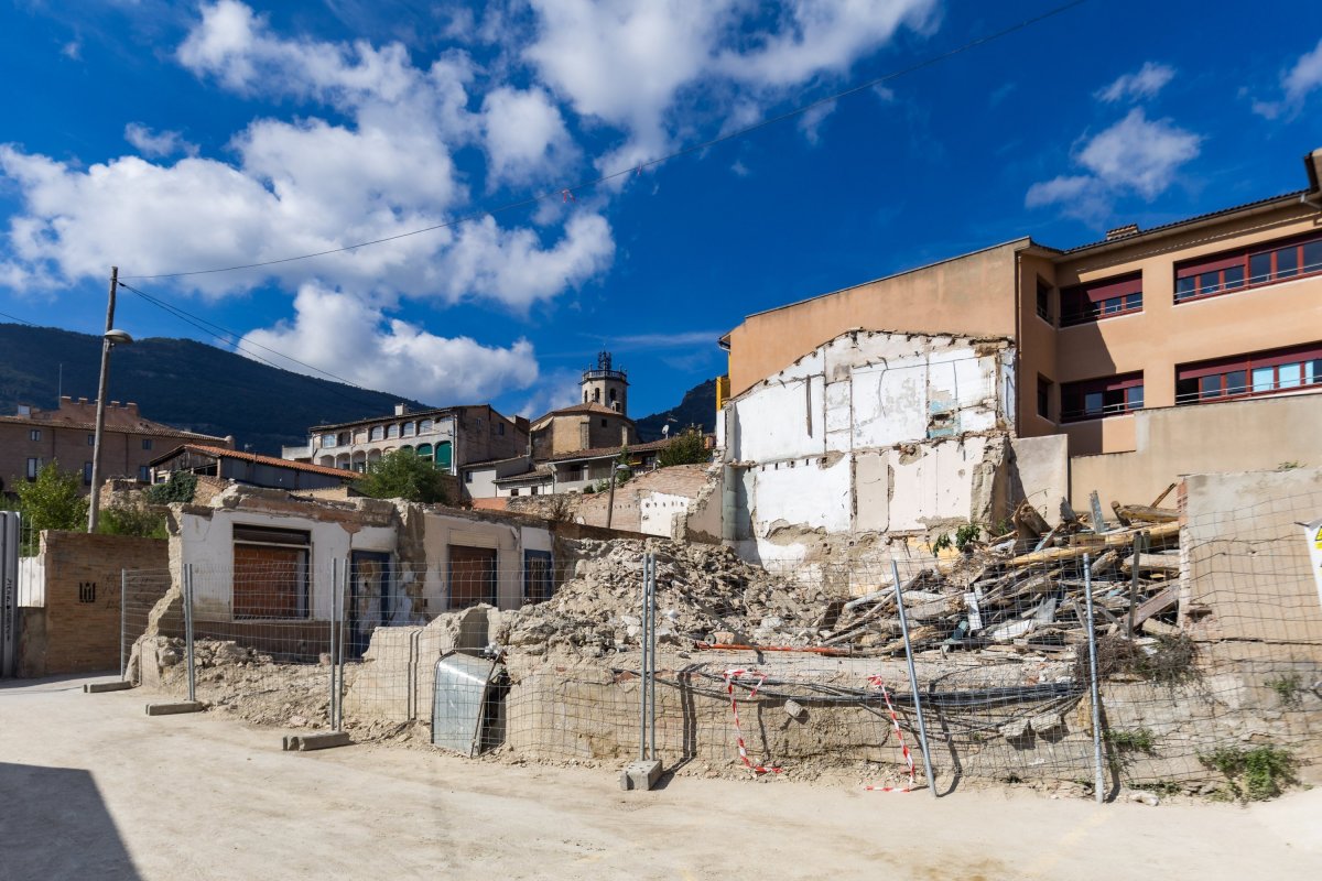 Centelles crea una nova plaça al Vapor