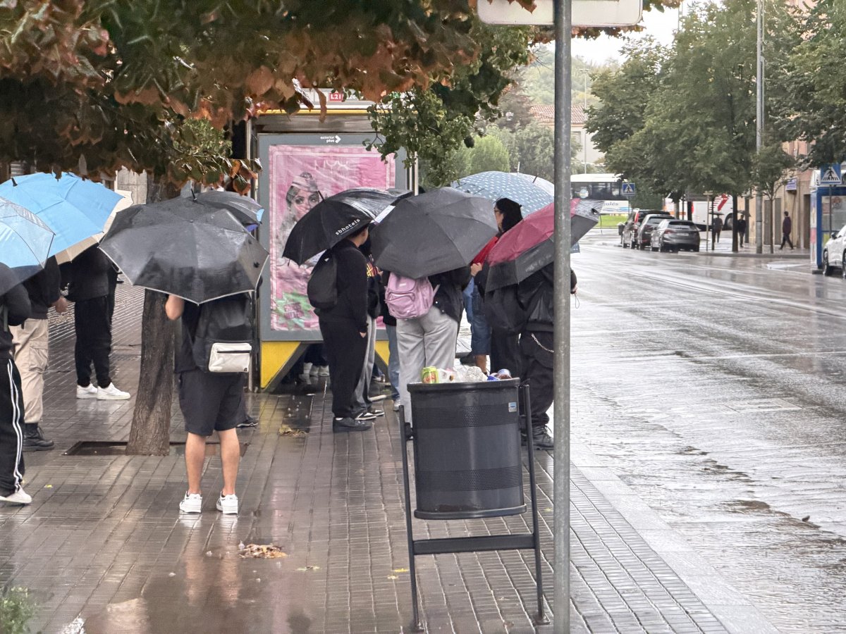 El govern reforça les línies de bus interurbà pels problemes a Rodalies