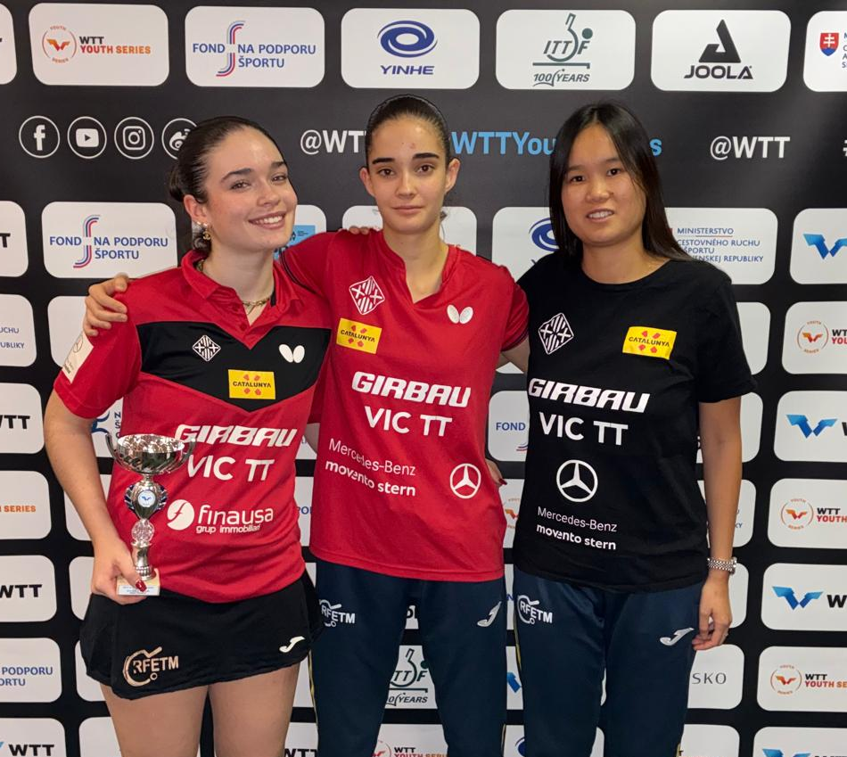 Dos bronzes per Martina Sans al WTT Youth Contender d’Eslovàquia