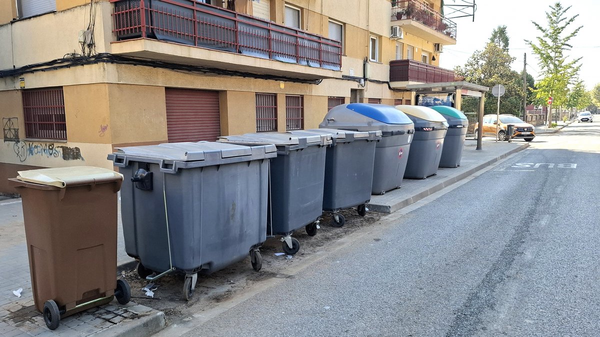 Canovelles descarta els contenidors tancats però incorporarà canvis