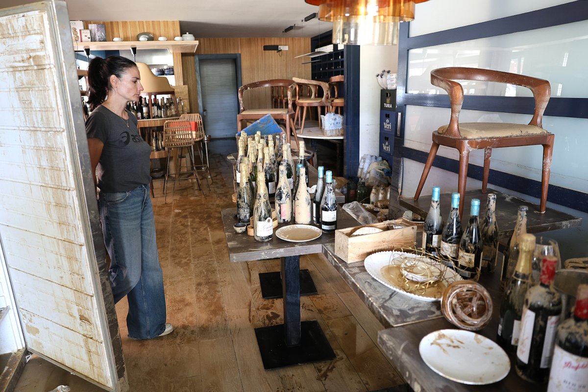 Els propietaris d’un restaurant a Vilanova: “Tota la maquinària que teníem, l’hem perdut: els fogons, les neveres, el forn. Tot”